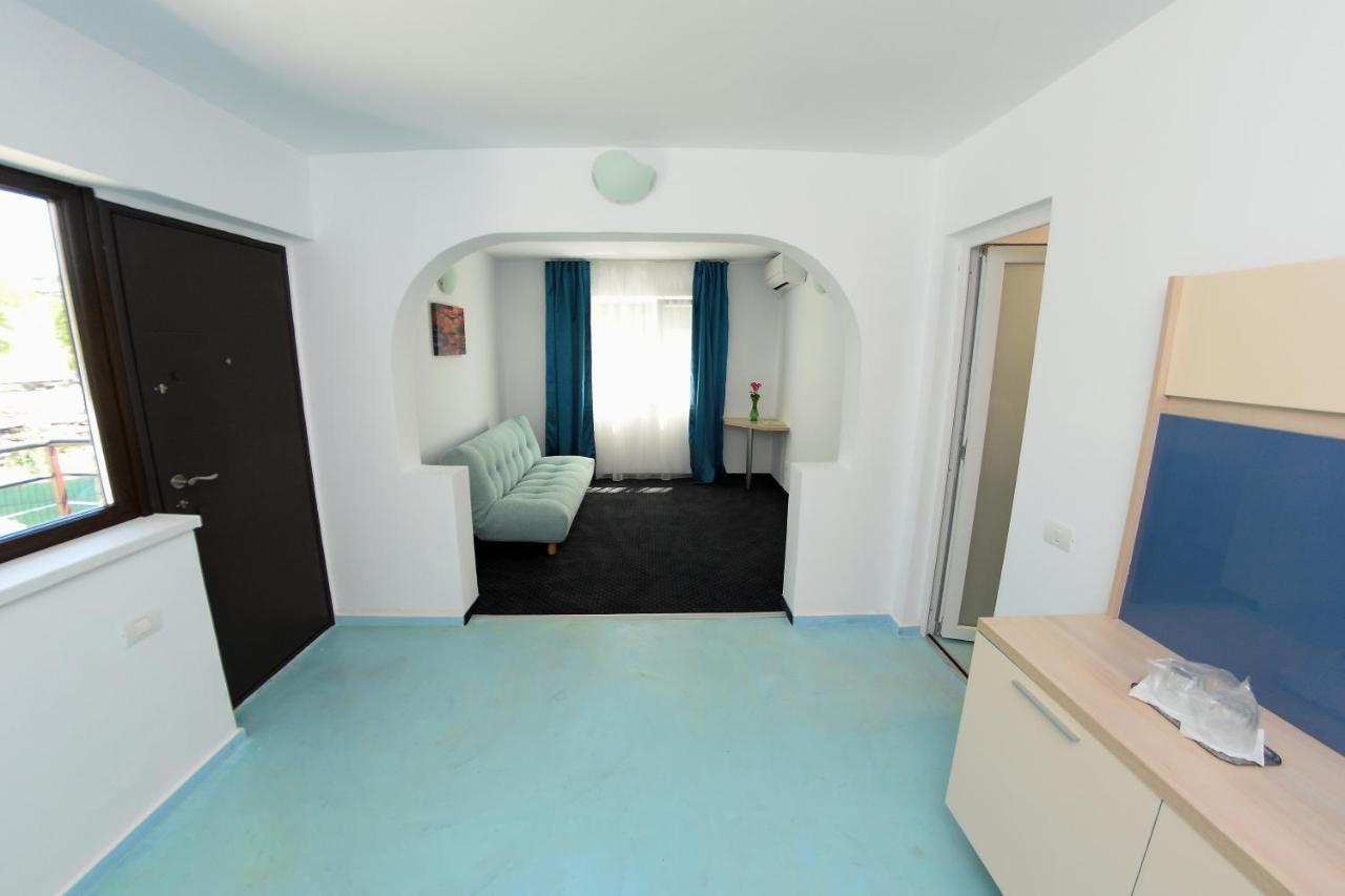 Apartamente Liliacul ジュピテル エクステリア 写真